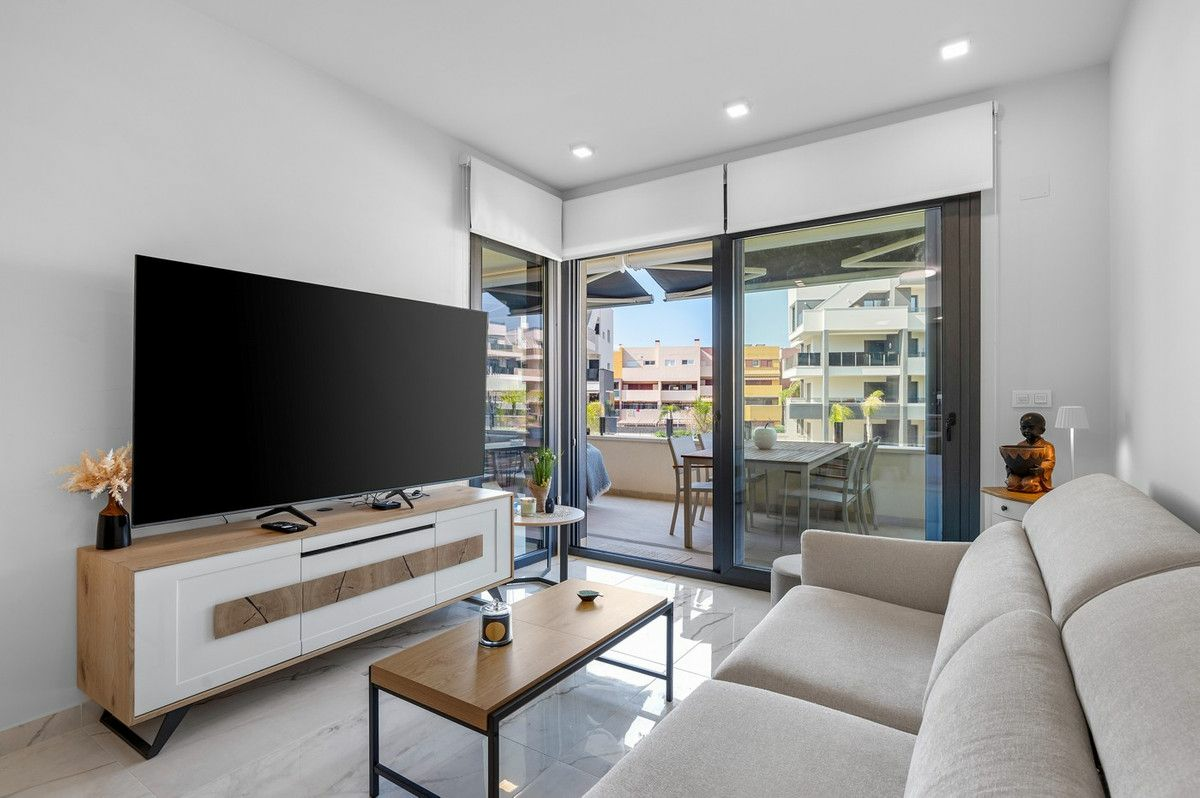 2-bedroom Apartment In Orihuela Costa, Spain (75 M²)