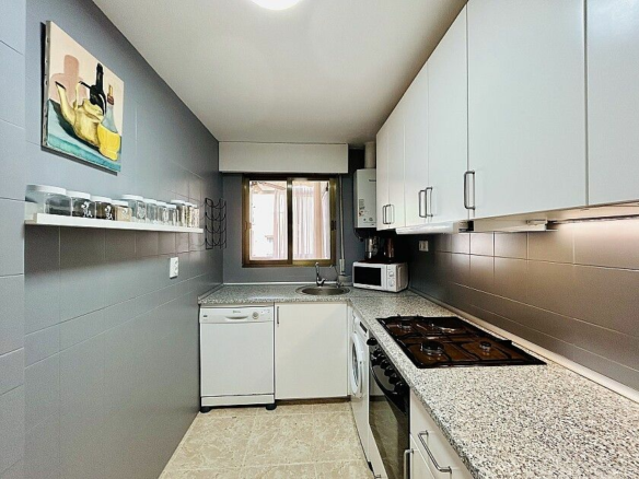 3-bedroom Apartment In Torrevieja, Spain (92 M²)