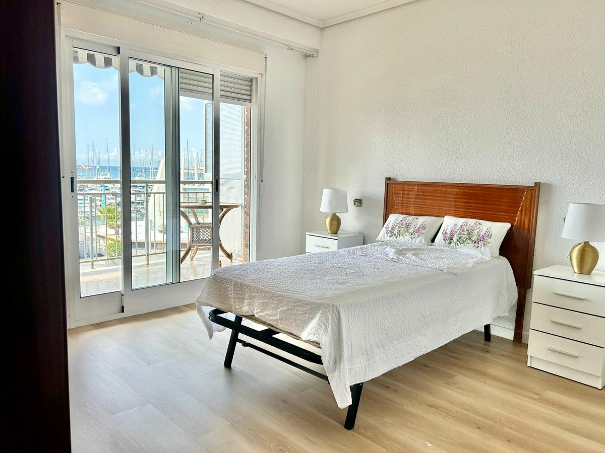 4-bedroom Apartment In Torrevieja, Spain (164 M²)