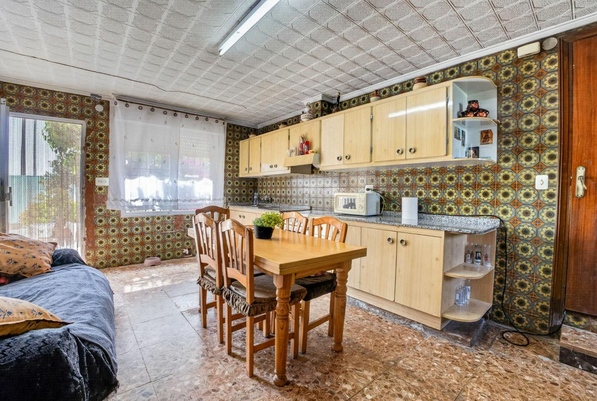 3-bedroom Country House In Orihuela, Spain (240 M²)