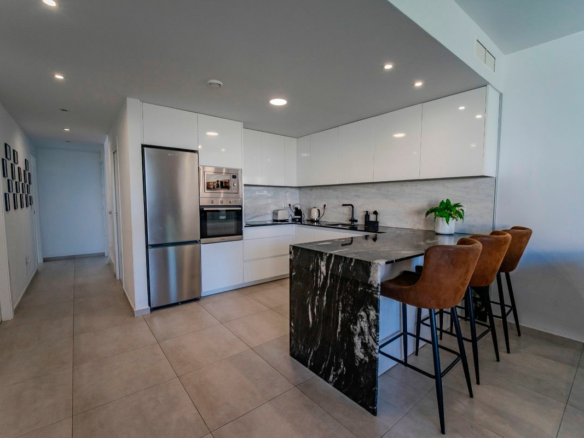 3-bedroom Villa In Benijofar, Spain (162 M²)