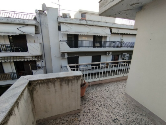 4-bedroom Flat In Toumpa, Greece (80 M²)
