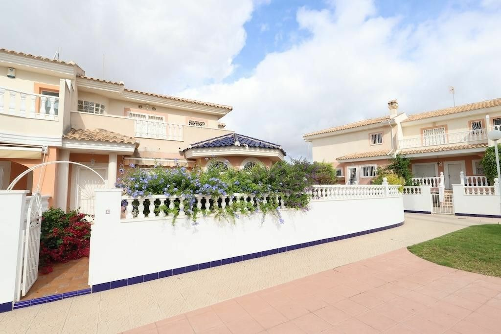 3-bedroom House In Rojales, Spain (139 M²)