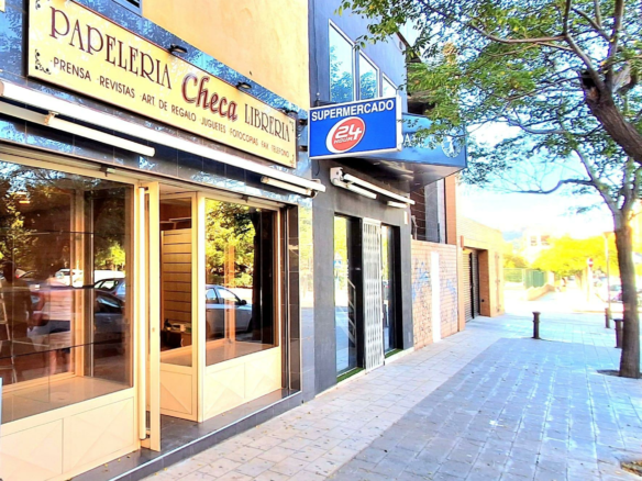 Commercial Unit In Alicante, Spain (84 M²)