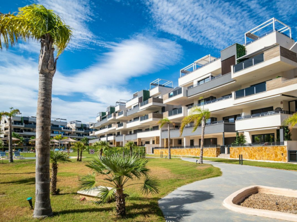 2-bedroom Apartment In Orihuela Costa, Spain (75 M²)