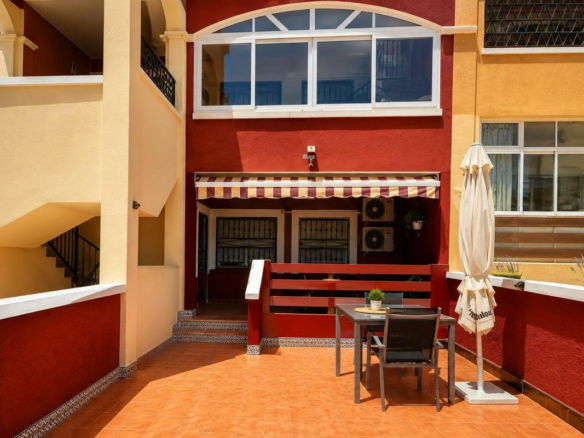 2-bedroom Villa In Orihuela Costa, Spain (82 M²)