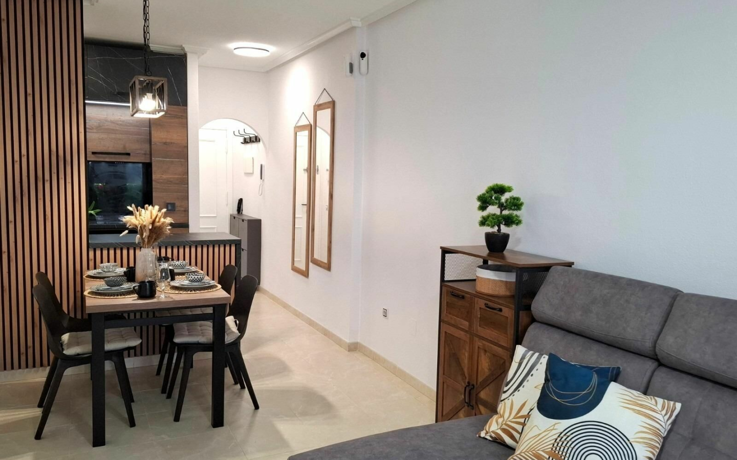 2-bedroom Apartment In Torrevieja, Spain (65 M²)