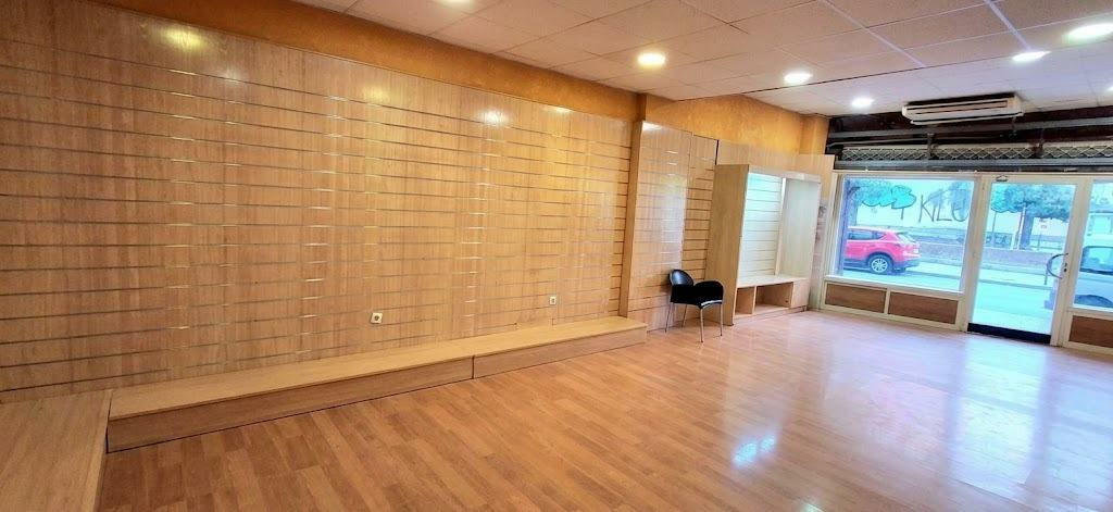 Commercial Unit In Alicante, Spain (84 M²)