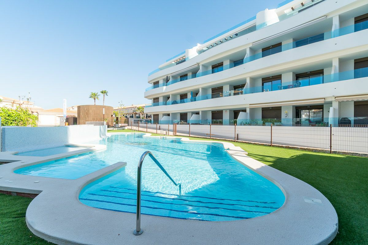 4-bedroom Apartment In Orihuela Costa, Spain (169 M²)