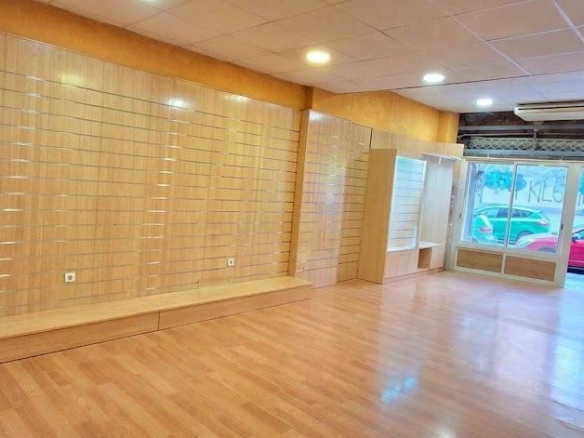 Commercial Unit In Alicante, Spain (84 M²)