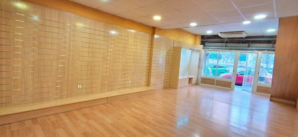 Commercial Unit In Alicante, Spain (84 M²)