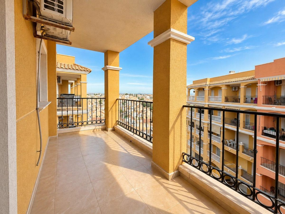 2-bedroom Apartment In Torrevieja, Spain (58 M²)