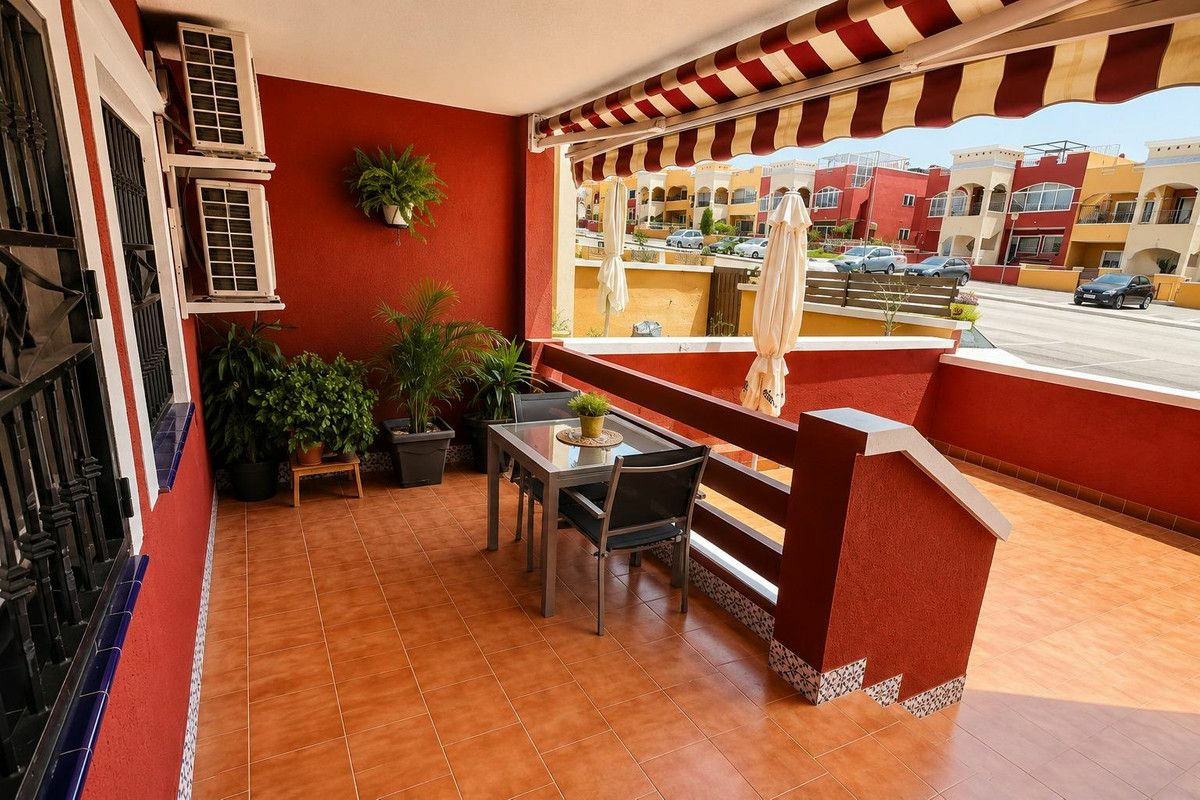 2-bedroom Villa In Orihuela Costa, Spain (82 M²)