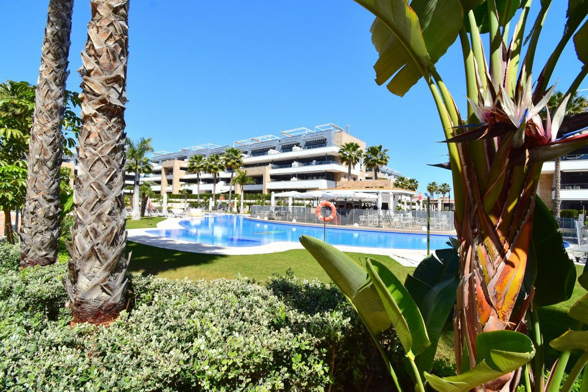 2-bedroom Apartment In Orihuela Costa, Spain (70 M²)