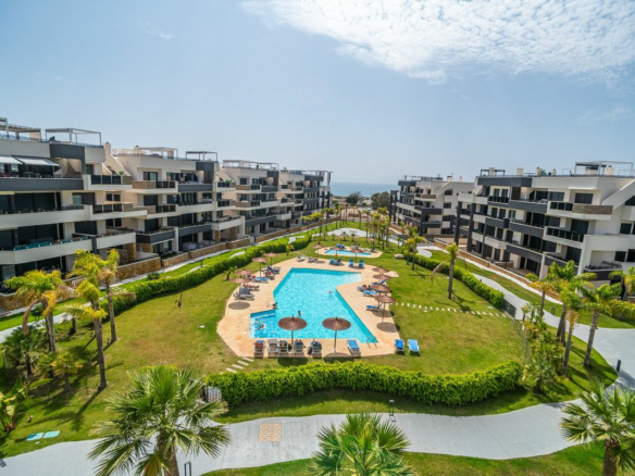 2-bedroom Apartment In Orihuela Costa, Spain (75 M²)
