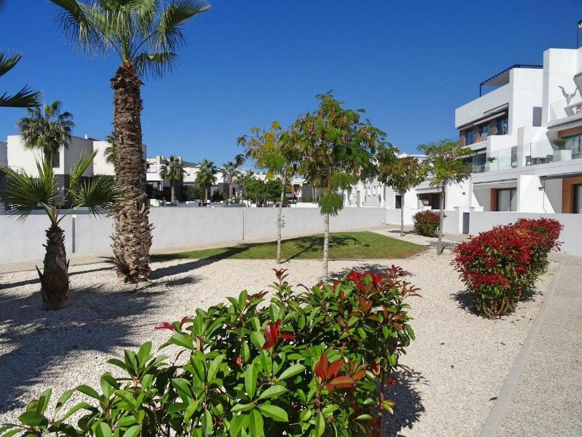 2-bedroom Apartment In Orihuela Costa, Spain (69 M²)