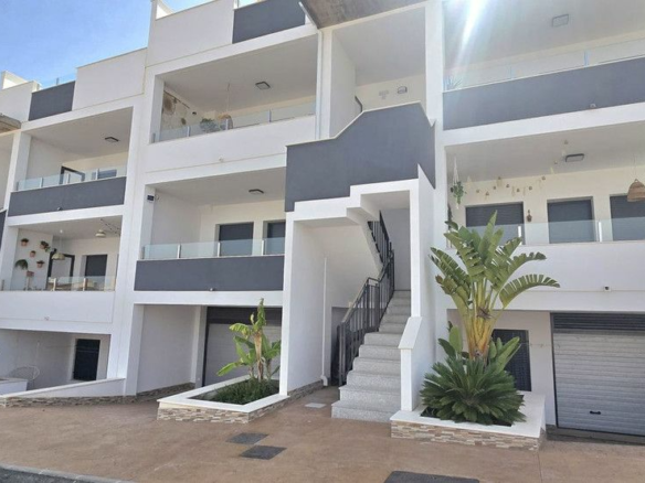 2-bedroom Apartment In Torrevieja, Spain (84 M²)