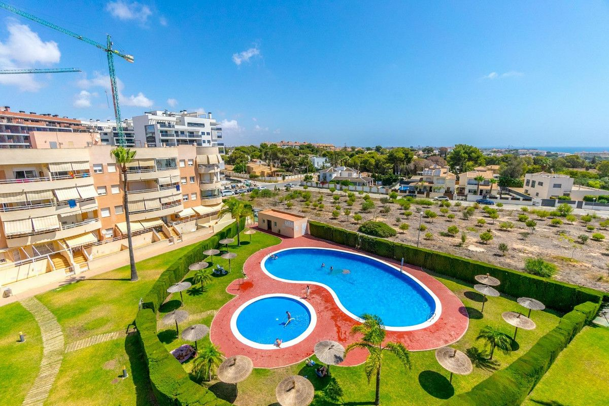 2-bedroom Apartment In Orihuela Costa, Spain (72 M²)