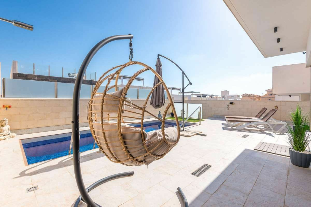 3-bedroom Villa In Torrevieja, Spain (115 M²)