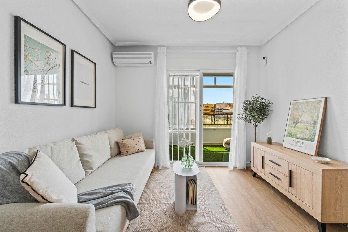 2-bedroom Apartment In Orihuela Costa, Spain (68 M²)