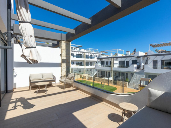 2-bedroom Apartment In Orihuela Costa, Spain (72 M²)