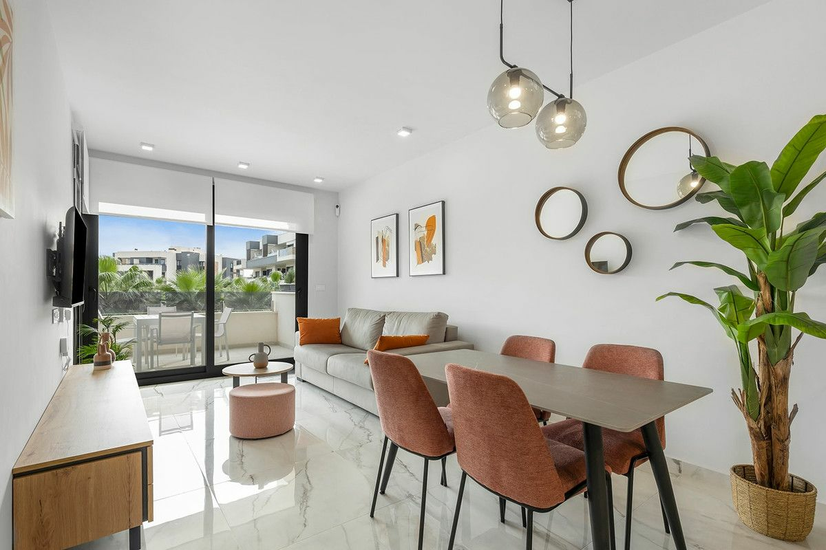 2-bedroom Apartment In Orihuela, Spain (84 M²)