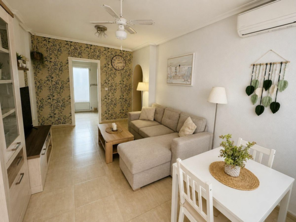 2-bedroom Villa In Orihuela Costa, Spain (82 M²)