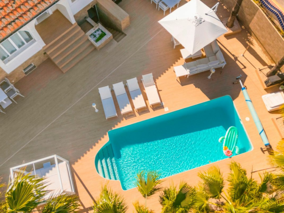 5-bedroom Villa In Rojales, Spain (307 M²)