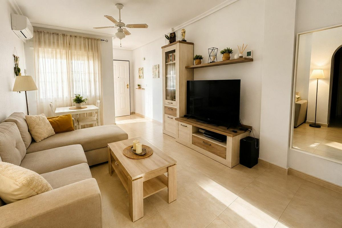 2-bedroom Villa In Orihuela Costa, Spain (82 M²)