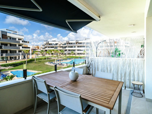 2-bedroom Apartment In Orihuela Costa, Spain (75 M²)