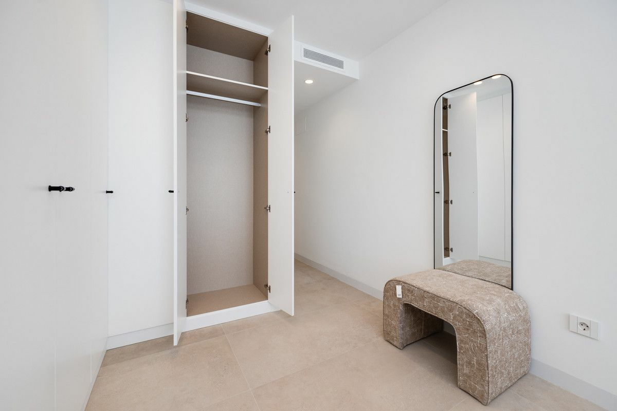 3-bedroom Villa In Mutxamel, Spain (124 M²)