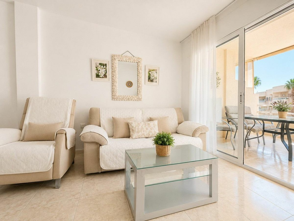 2-bedroom Apartment In Orihuela Costa, Spain (72 M²)