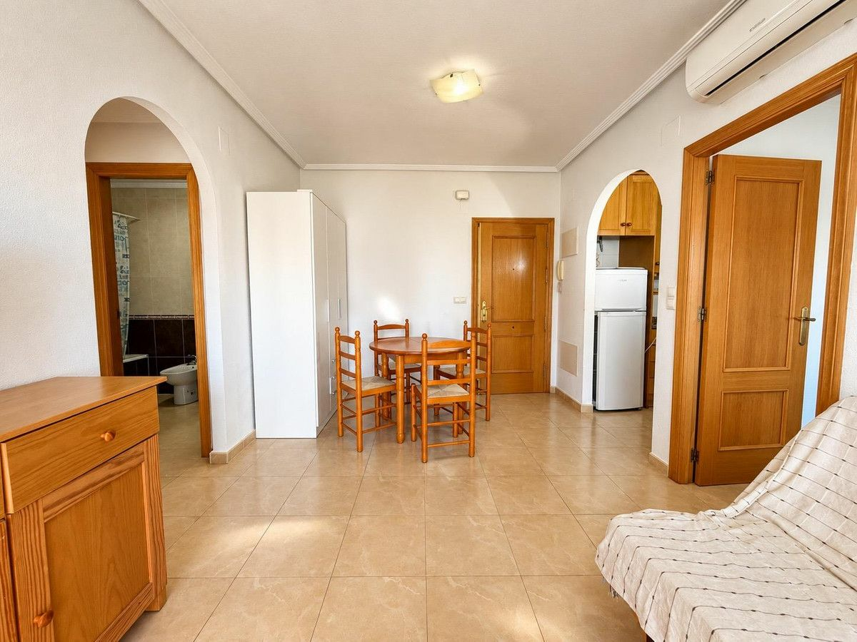 2-bedroom Apartment In Torrevieja, Spain (58 M²)