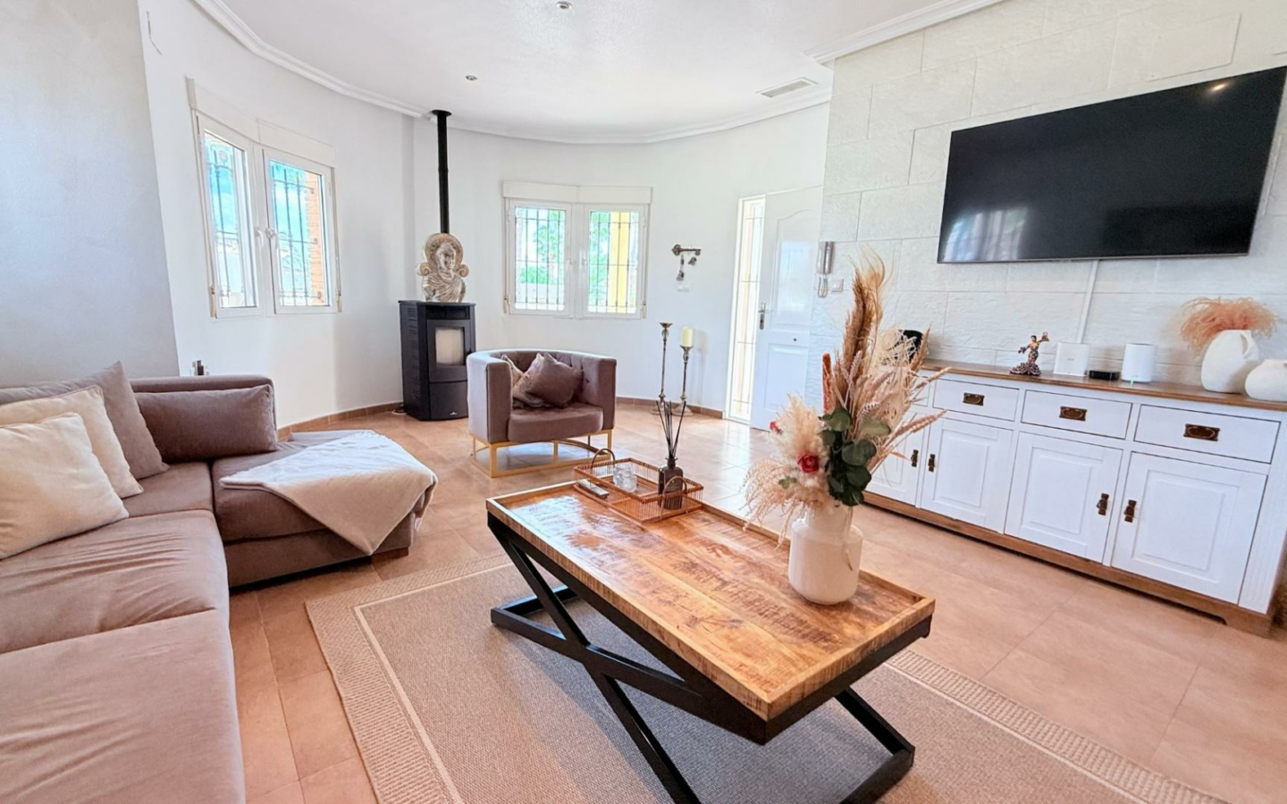 3-bedroom Villa In Catral, Spain (139 M²)