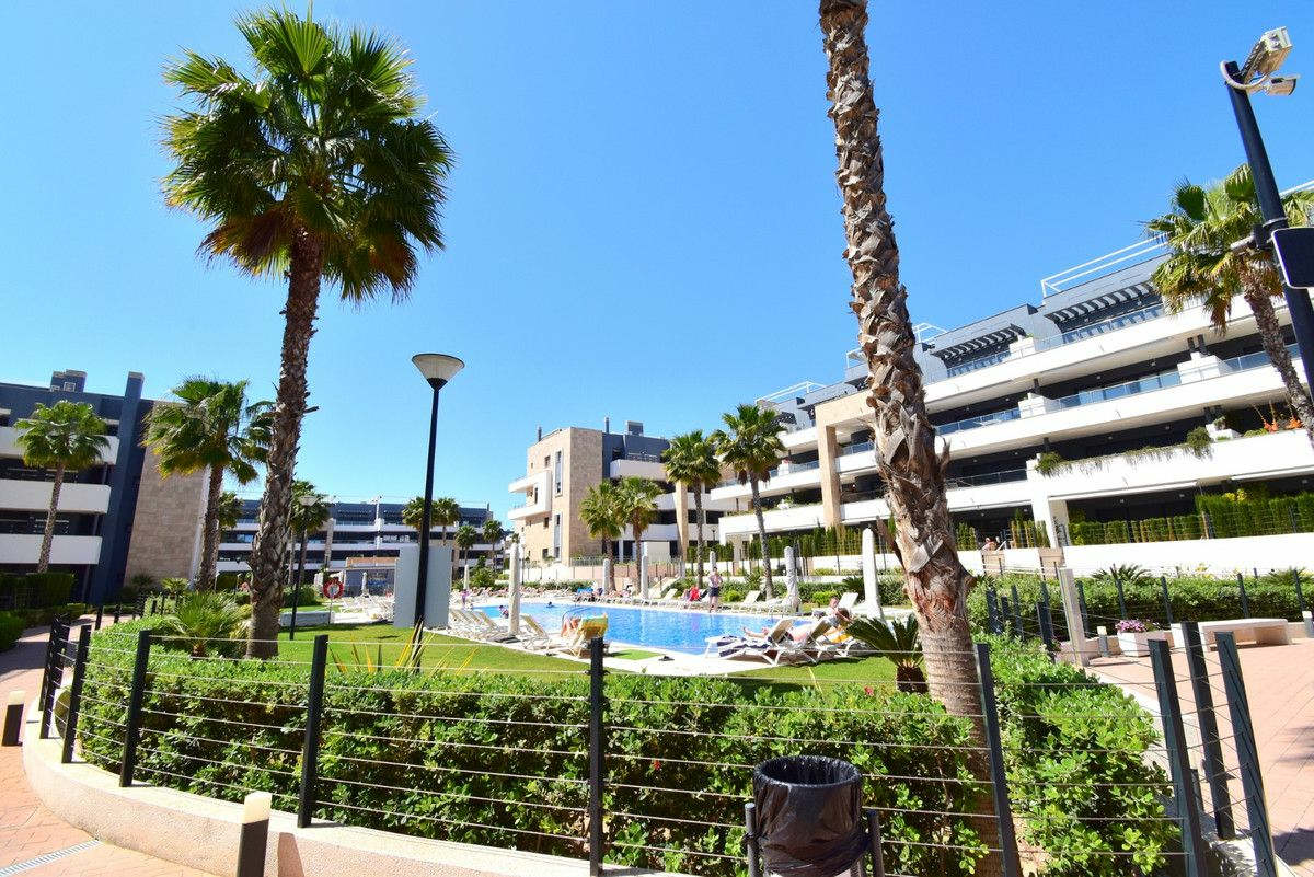 2-bedroom Apartment In Orihuela Costa, Spain (70 M²)