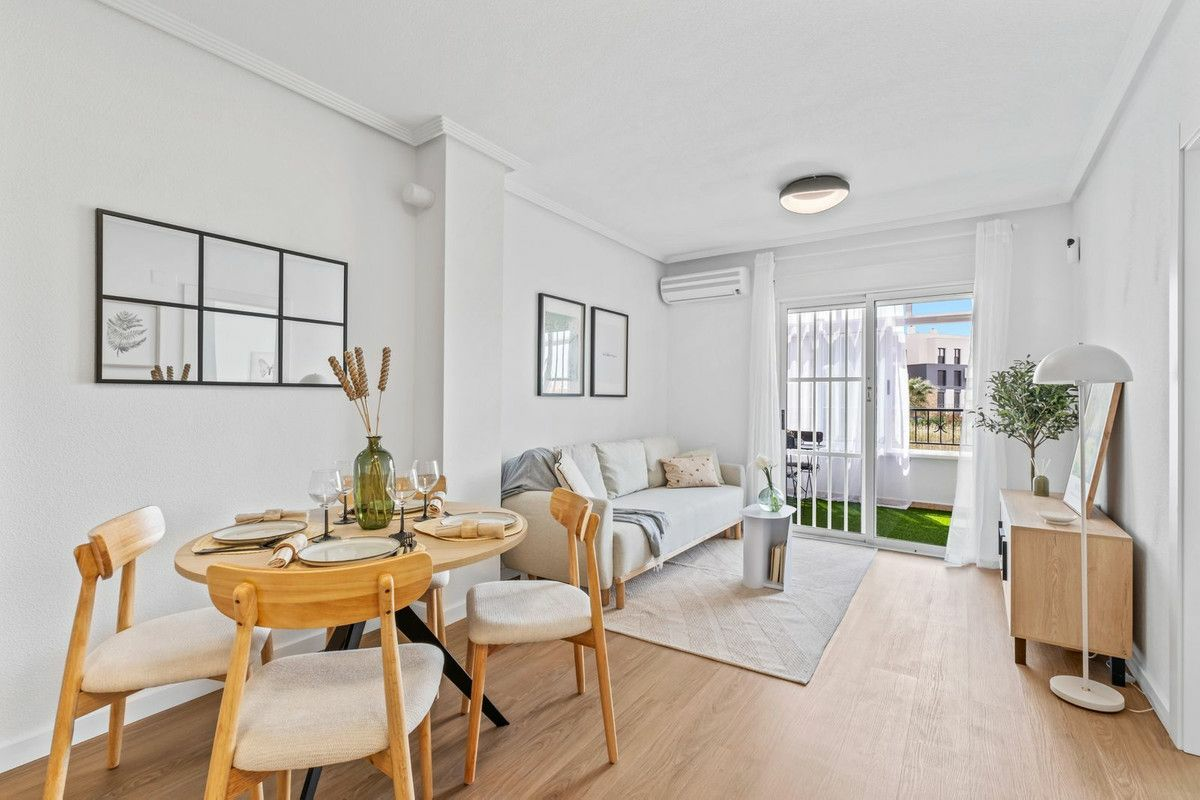 2-bedroom Apartment In Orihuela Costa, Spain (68 M²)