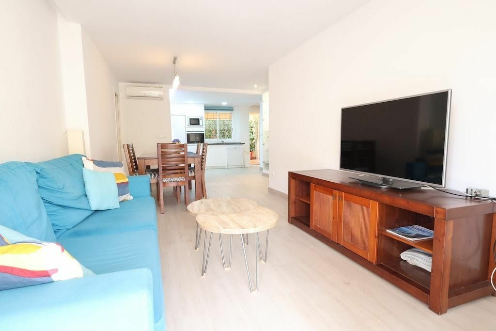 3-bedroom Apartment In Orihuela Costa, Spain (101 M²)