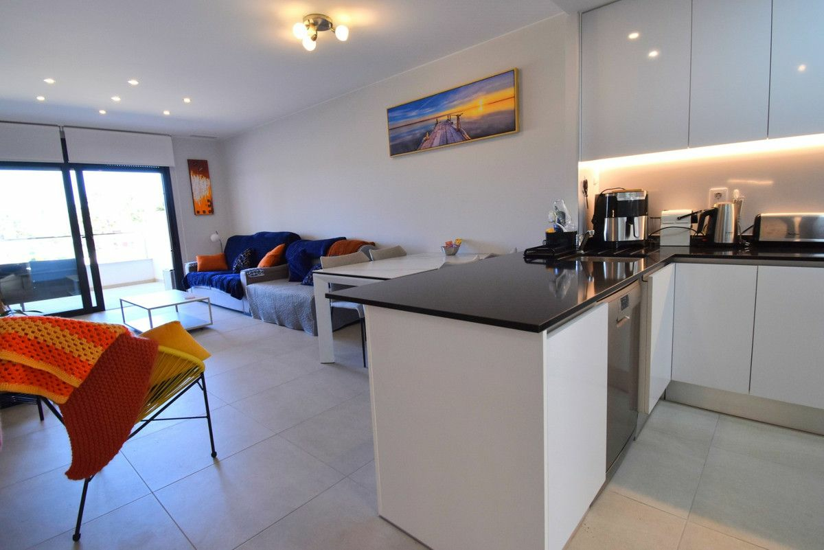 2-bedroom Apartment In Orihuela Costa, Spain (70 M²)