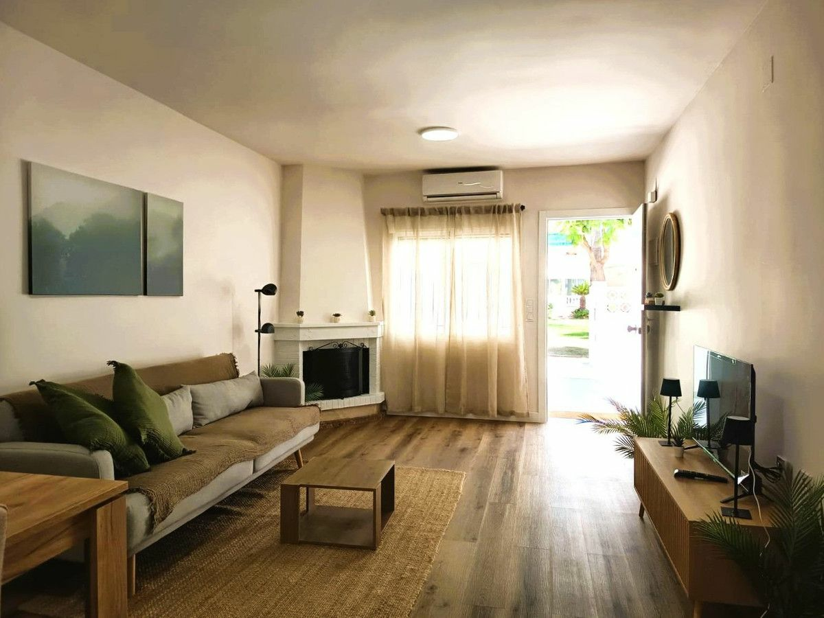2-bedroom Villa In Orihuela Costa, Spain (70 M²)