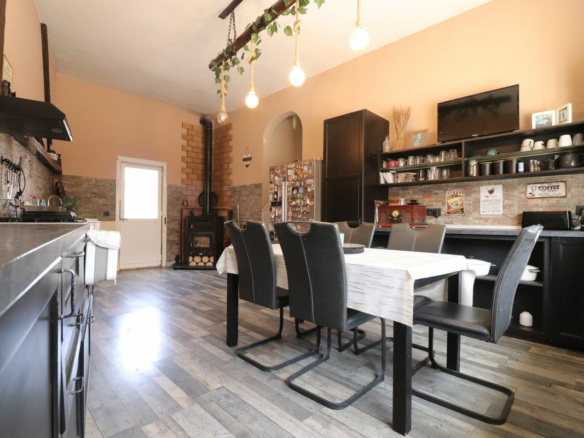 4-bedroom Villa In Benijofar, Spain (151 M²)