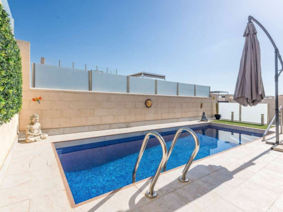 3-bedroom Villa In Torrevieja, Spain (115 M²)