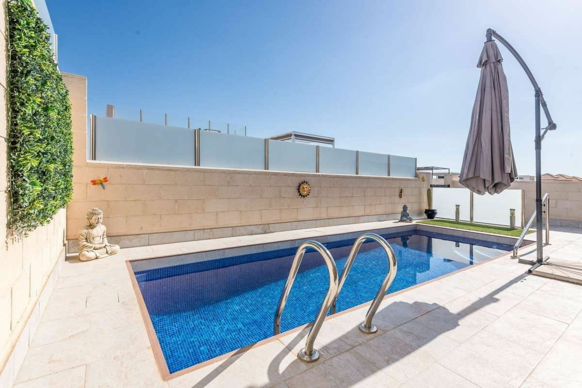 3-bedroom Villa In Torrevieja, Spain (115 M²)