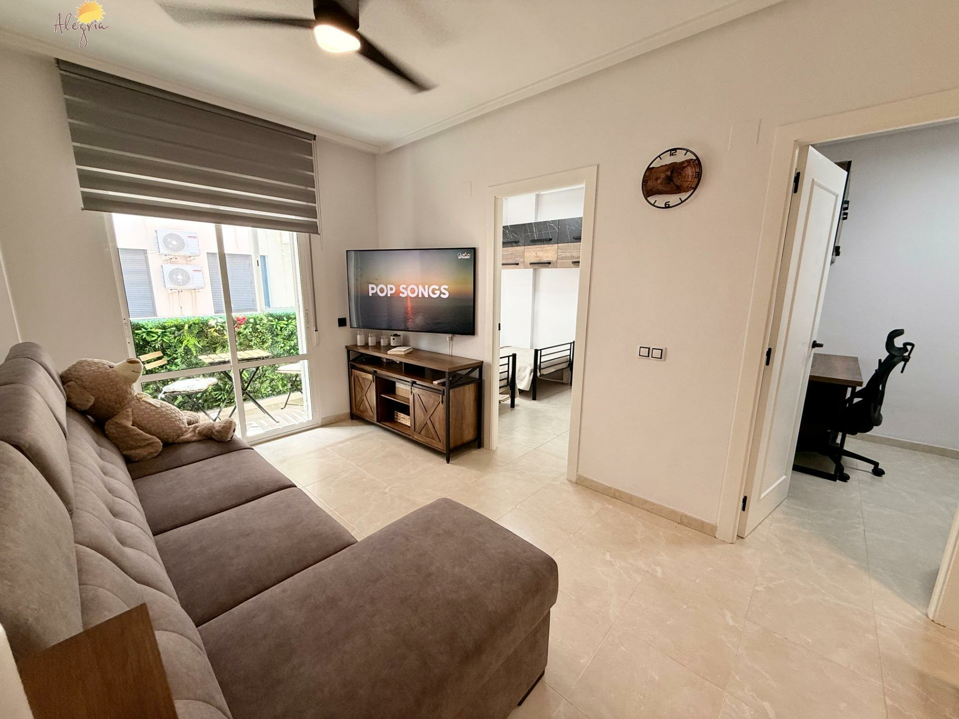 3-7-e6631c 2-bedroom Apartment In Torrevieja, Spain (65 M²)