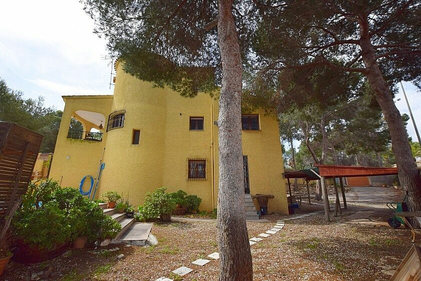 6-bedroom Villa In Orihuela Costa, Spain (250 M²)