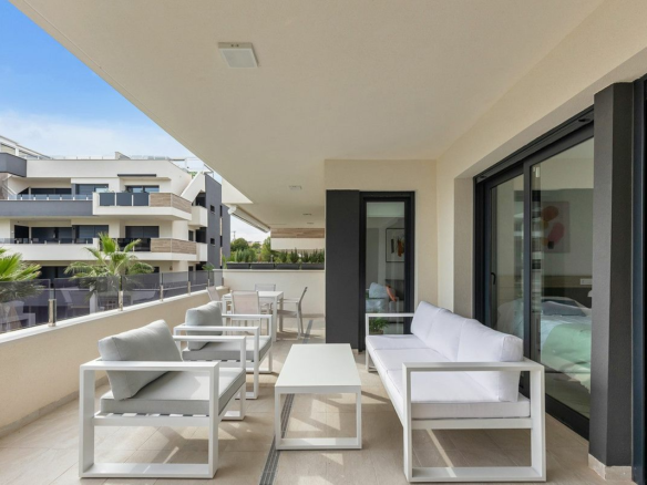 2-bedroom Apartment In Orihuela, Spain (84 M²)
