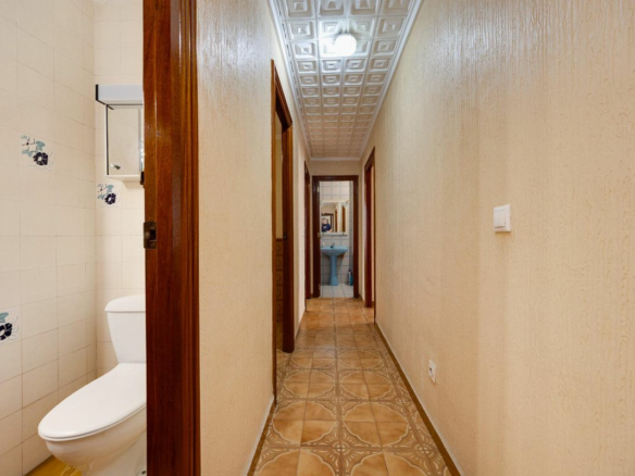 3-bedroom Apartment In Torrevieja, Spain (100 M²)