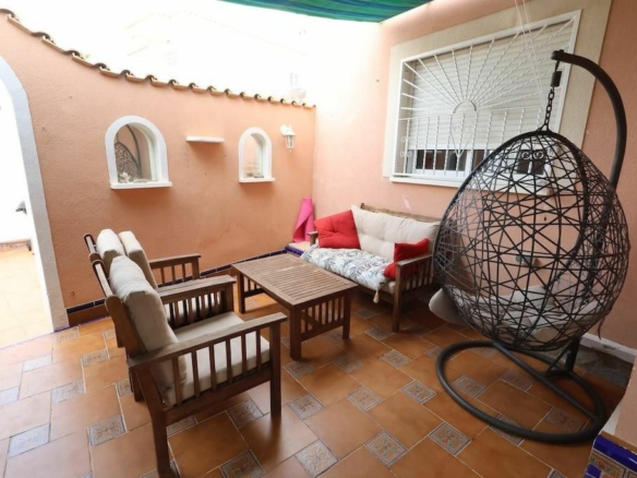 3-bedroom House In Rojales, Spain (139 M²)