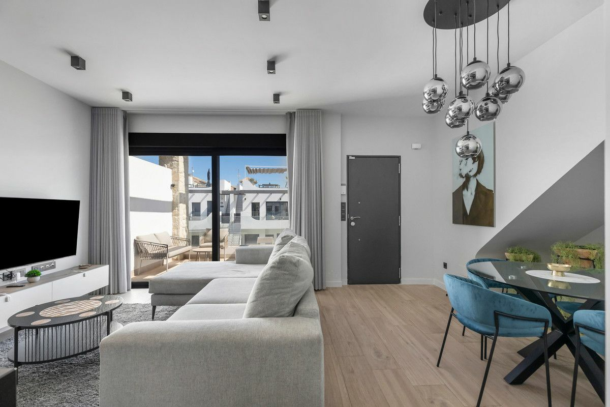 2-bedroom Apartment In Orihuela Costa, Spain (72 M²)