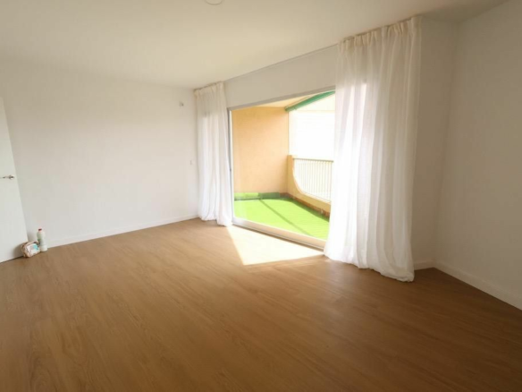 3-bedroom Apartment In Cabo Roig, Spain (106 M²)
