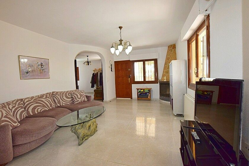 6-bedroom Villa In Orihuela Costa, Spain (250 M²)